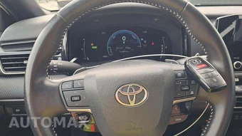 2025 Toyota Camry SE - miniatura 18