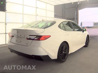 2025 Toyota Camry SE - miniatura 4