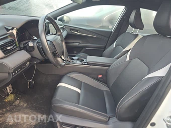 2025 Toyota Camry SE - miniatura 7