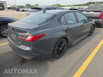 2025 Toyota Camry SE - miniatura 4