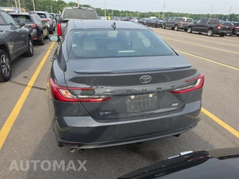 2025 Toyota Camry SE - miniatura 5