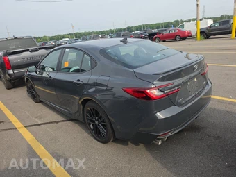 2025 Toyota Camry SE - miniatura 6