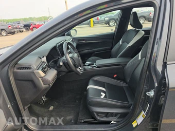 2025 Toyota Camry SE - miniatura 7