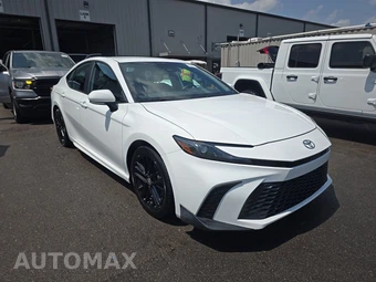2025 Toyota Camry SE - miniatura 3