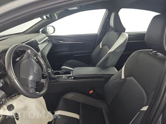 2025 Toyota Camry SE - miniatura 7
