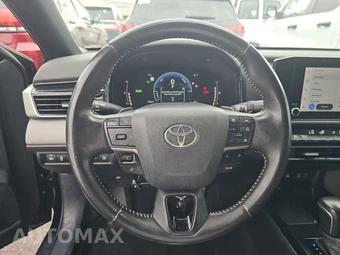 2025 Toyota Camry SE - miniatura 10