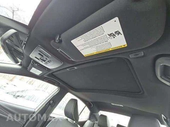 2025 Toyota Camry SE - miniatura 11