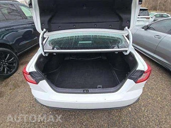 2025 Toyota Camry SE - miniatura 14