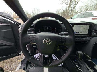 2025 Toyota Camry SE - miniatura 24