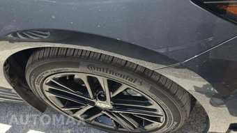 2025 Toyota Camry SE – miniatura 20