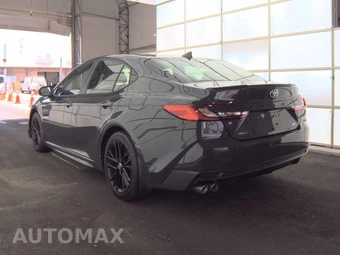 2025 Toyota Camry SE – miniatura 6