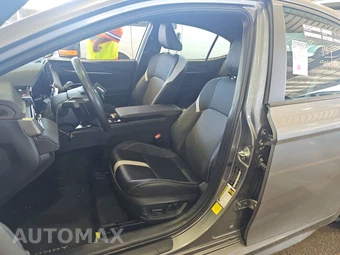 2025 Toyota Camry SE - miniatura 13