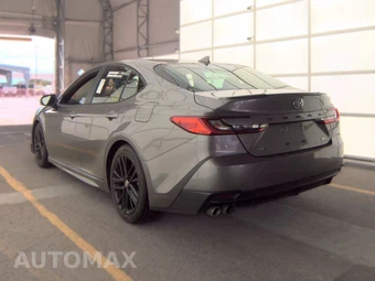 2025 Toyota Camry SE - miniatura 8