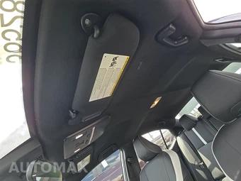 2025 Toyota Camry SE - miniatura 18