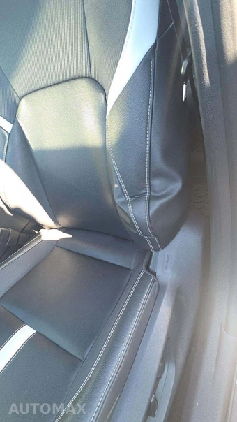 2025 Toyota Camry SE - miniatura 20