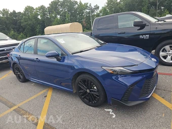 2025 Toyota Camry SE - miniatura 3