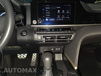 2025 Toyota Camry SE - miniatura 17