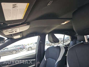 2025 Toyota Camry SE - miniatura 14