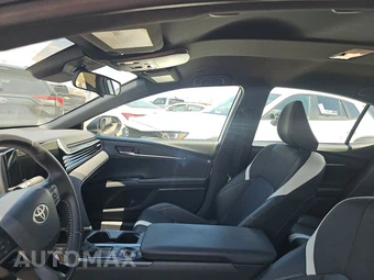2025 Toyota Camry SE - miniatura 14