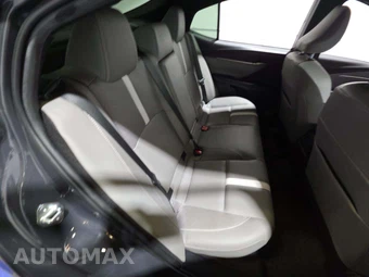 2025 Toyota Camry SE - miniatura 16