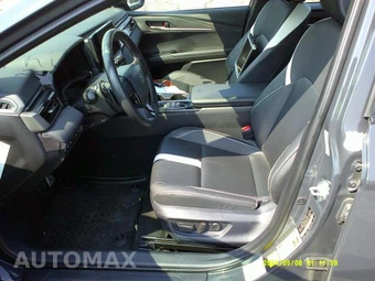 2025 Toyota Camry SE - miniatura 23