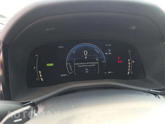 2025 Toyota Camry SE - miniatura 9