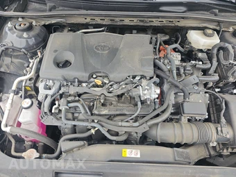 2025 Toyota Camry SE - miniatura 15