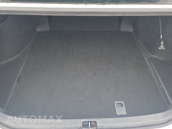 2025 Toyota Camry SE - miniatura 16