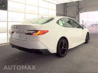 2025 Toyota Camry SE - miniatura 4