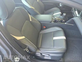 2025 Toyota Camry SE - miniatura 8