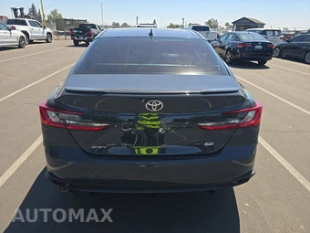 2025 Toyota Camry SE - miniatura 5