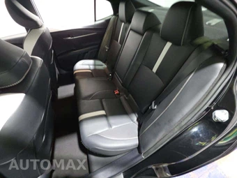 2025 Toyota Camry SE – miniatura 13