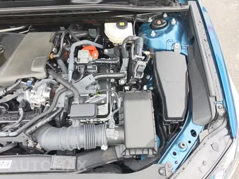 2025 Toyota Camry SE - miniatura 26