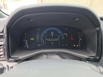 2025 Toyota Camry SE - miniatura 9