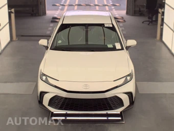 2025 Toyota Camry SE - miniatura 2
