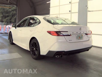 2025 Toyota Camry SE - miniatura 8