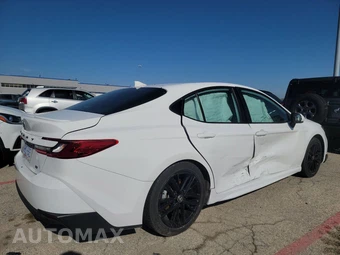 2025 Toyota Camry SE - miniatura 4