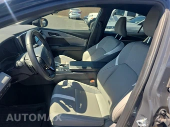 2025 Toyota Camry SE - miniatura 13