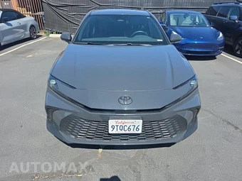 2025 Toyota Camry SE - miniatura 2