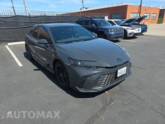 2025 Toyota Camry SE - miniatura 3