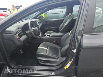 2025 Toyota Camry SE - miniatura 7
