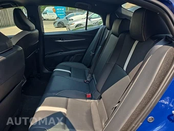 2025 Toyota Camry SE - miniatura 16
