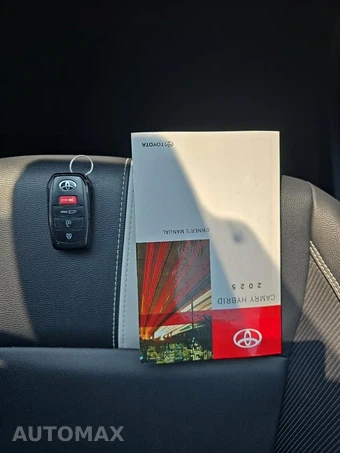2025 Toyota Camry SE - miniatura 21
