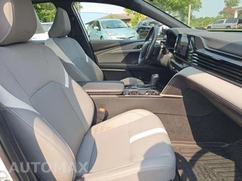 2025 Toyota Camry SE - miniatura 15