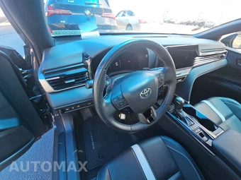 2025 Toyota Camry SE - miniatura 11