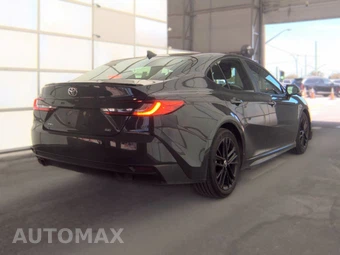 2025 Toyota Camry SE - miniatura 5