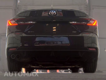 2025 Toyota Camry SE - miniatura 7