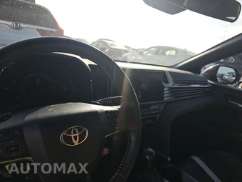 2025 Toyota Camry SE - miniatura 17