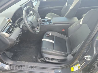 2025 Toyota Camry SE - miniatura 7
