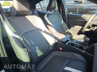 2025 Toyota Camry SE - miniatura 8